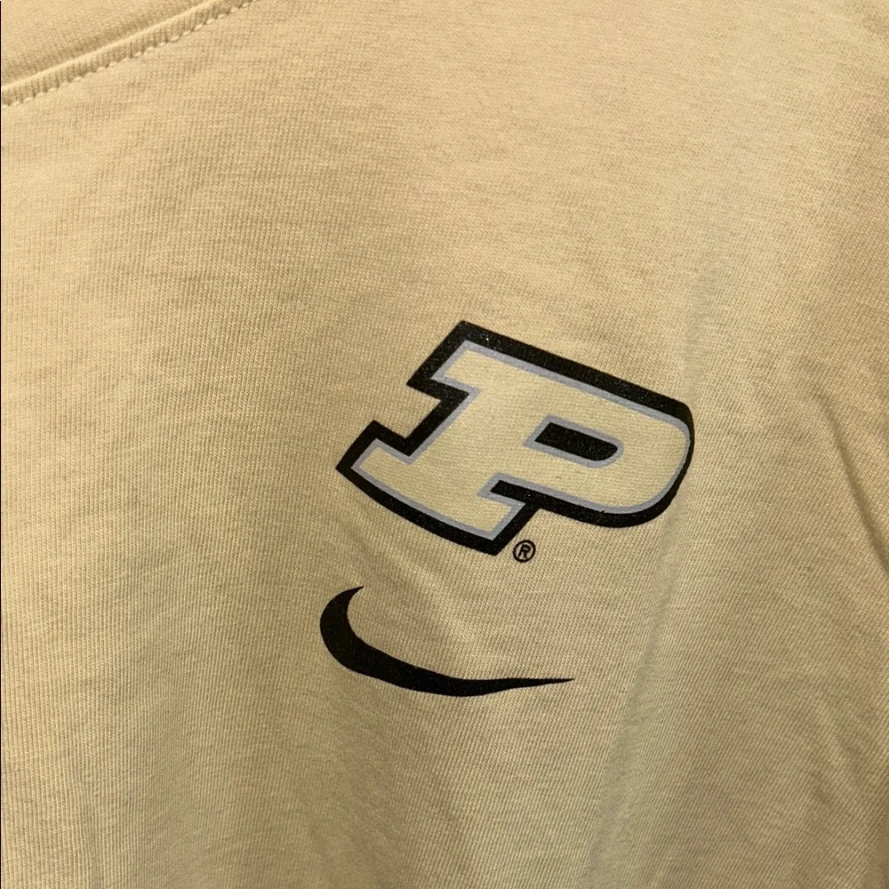 Nike Women’s‎ Purdue University Boilermakers Cream Long Sleeve Black Accents XXL